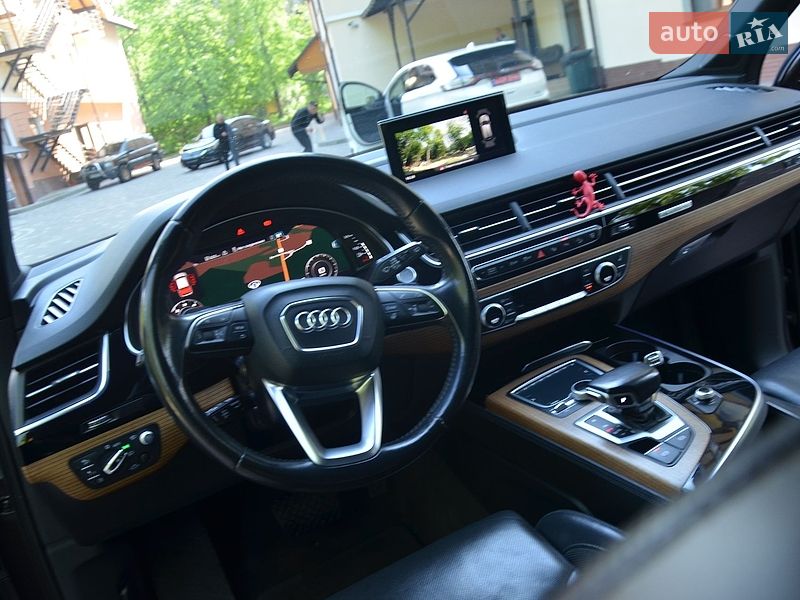 Позашляховик / Кросовер Audi Q7 2015 в Трускавці