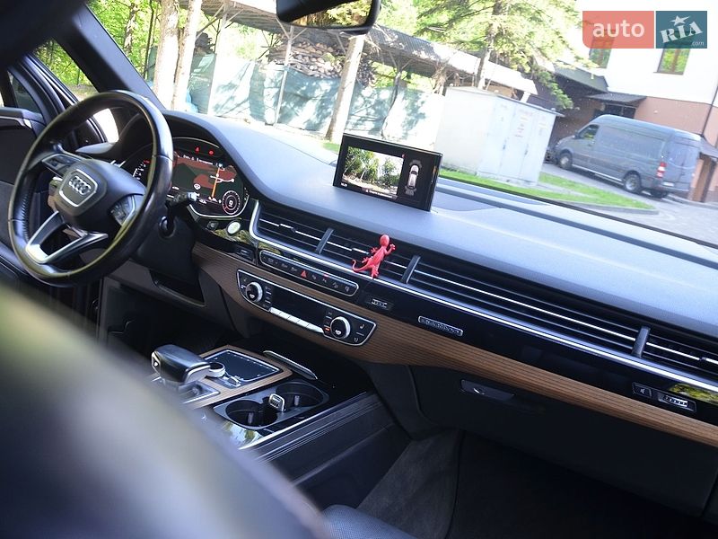 Позашляховик / Кросовер Audi Q7 2015 в Трускавці