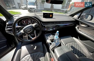 Позашляховик / Кросовер Audi Q7 2016 в Івано-Франківську