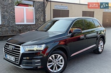 Позашляховик / Кросовер Audi Q7 2017 в Володимирі