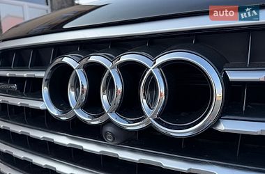 Позашляховик / Кросовер Audi Q7 2017 в Володимирі