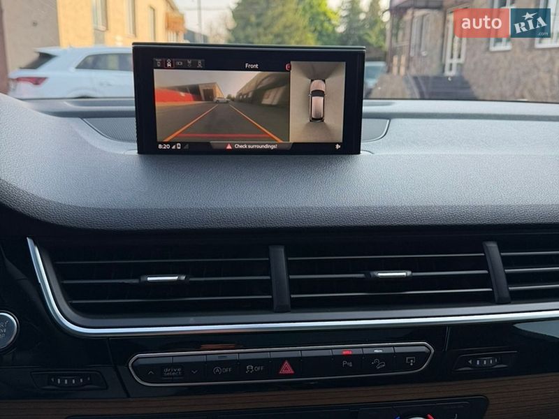 Позашляховик / Кросовер Audi Q7 2017 в Володимирі