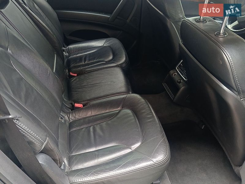 Позашляховик / Кросовер Audi Q7 2007 в Івано-Франківську