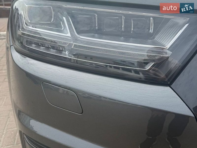 Позашляховик / Кросовер Audi Q7 2016 в Черкасах