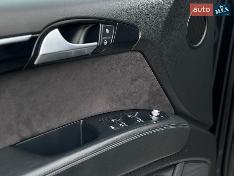 Позашляховик / Кросовер Audi Q7 2013 в Самборі