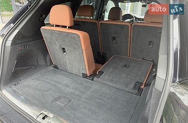 Позашляховик / Кросовер Audi Q7 2020 в Новояворівську
