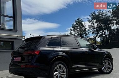 Позашляховик / Кросовер Audi Q7 2020 в Новояворівську