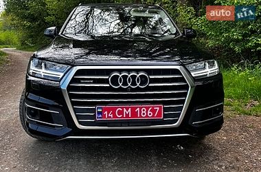 Позашляховик / Кросовер Audi Q7 2017 в Львові