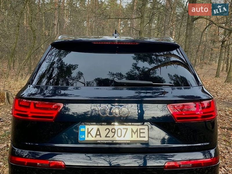Внедорожник / Кроссовер Audi Q7 2017 в Киеве