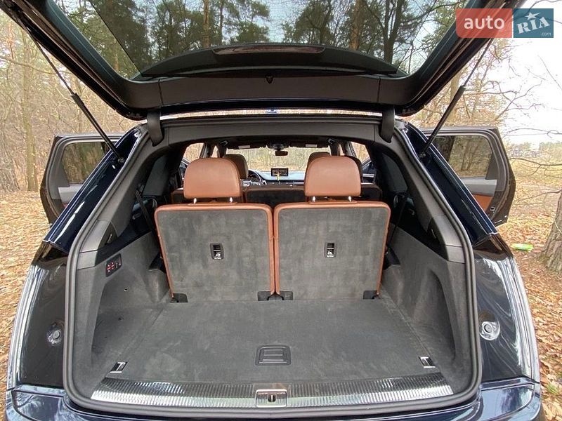 Внедорожник / Кроссовер Audi Q7 2017 в Киеве