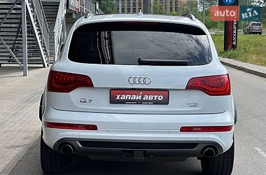 Позашляховик / Кросовер Audi Q7 2013 в Києві