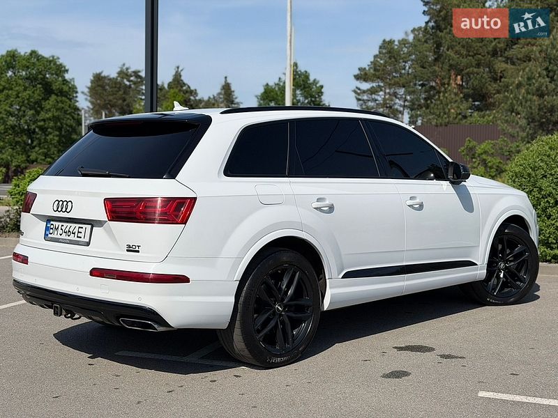 Внедорожник / Кроссовер Audi Q7 2016 в Киеве