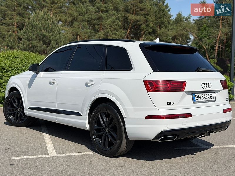 Внедорожник / Кроссовер Audi Q7 2016 в Киеве