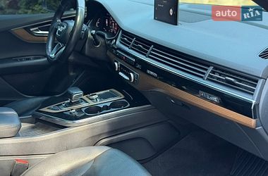Внедорожник / Кроссовер Audi Q7 2016 в Киеве