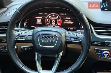 Внедорожник / Кроссовер Audi Q7 2016 в Киеве