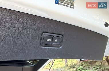 Внедорожник / Кроссовер Audi Q7 2016 в Киеве
