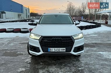 Позашляховик / Кросовер Audi Q7 2016 в Кременчуці