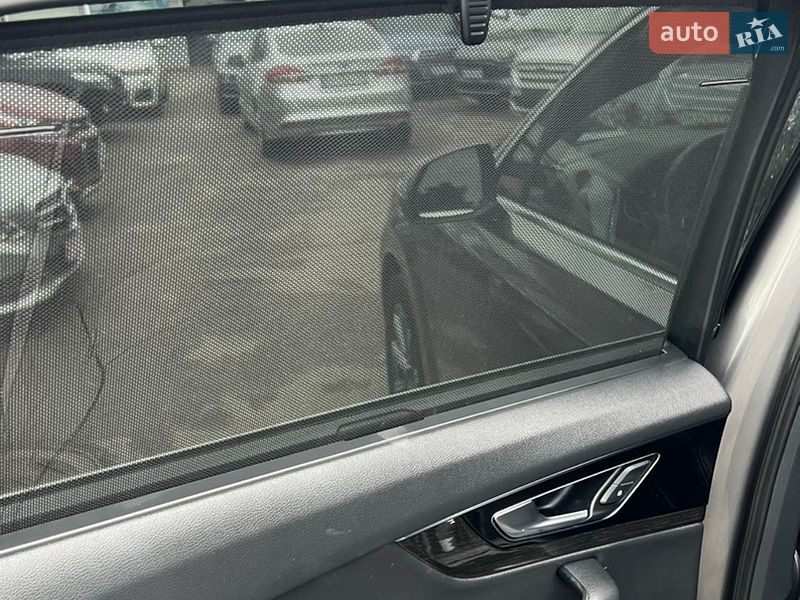 Позашляховик / Кросовер Audi Q7 2017 в Одесі