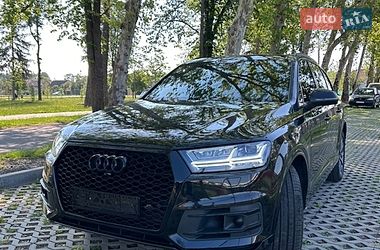 Позашляховик / Кросовер Audi Q7 2018 в Мукачевому