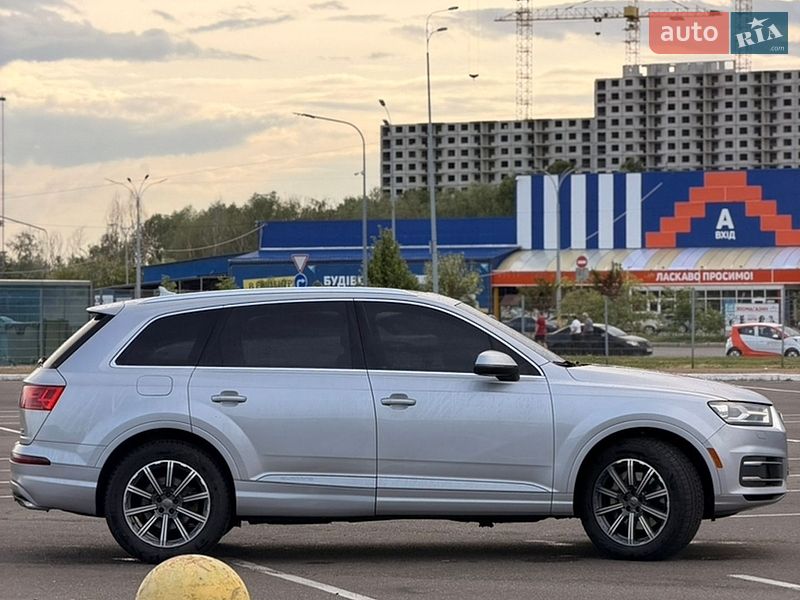 Позашляховик / Кросовер Audi Q7 2015 в Києві фото 10 Позашляховик / Кросовер Audi Q7 2015 в Києві