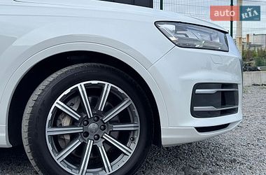 Внедорожник / Кроссовер Audi Q7 2016 в Луцке