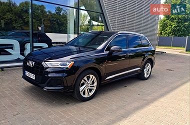 Позашляховик / Кросовер Audi Q7 2019 в Львові