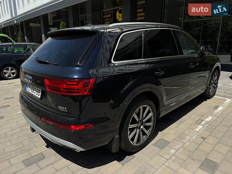 Позашляховик / Кросовер Audi Q7 2016 в Дніпрі