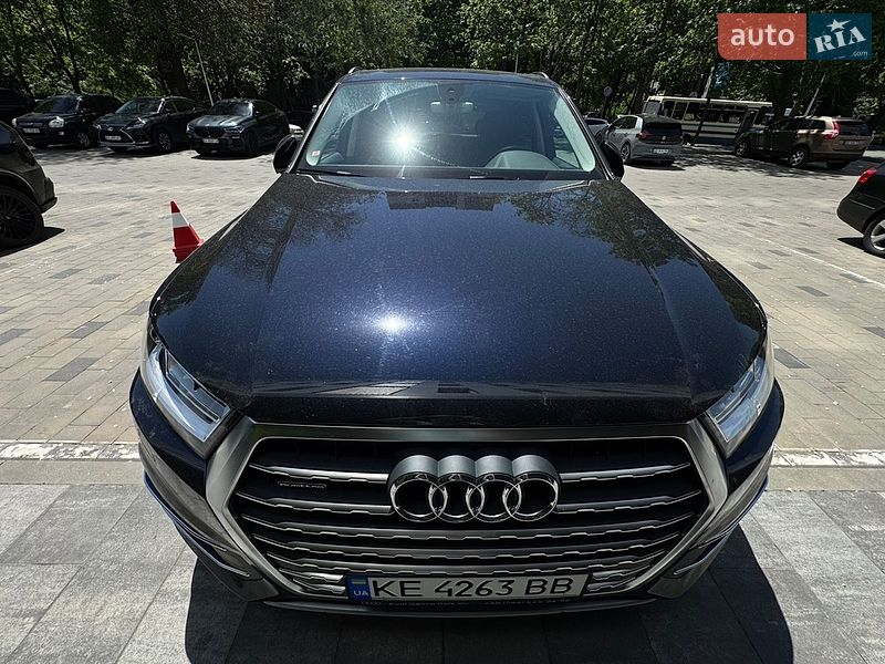 Позашляховик / Кросовер Audi Q7 2016 в Дніпрі