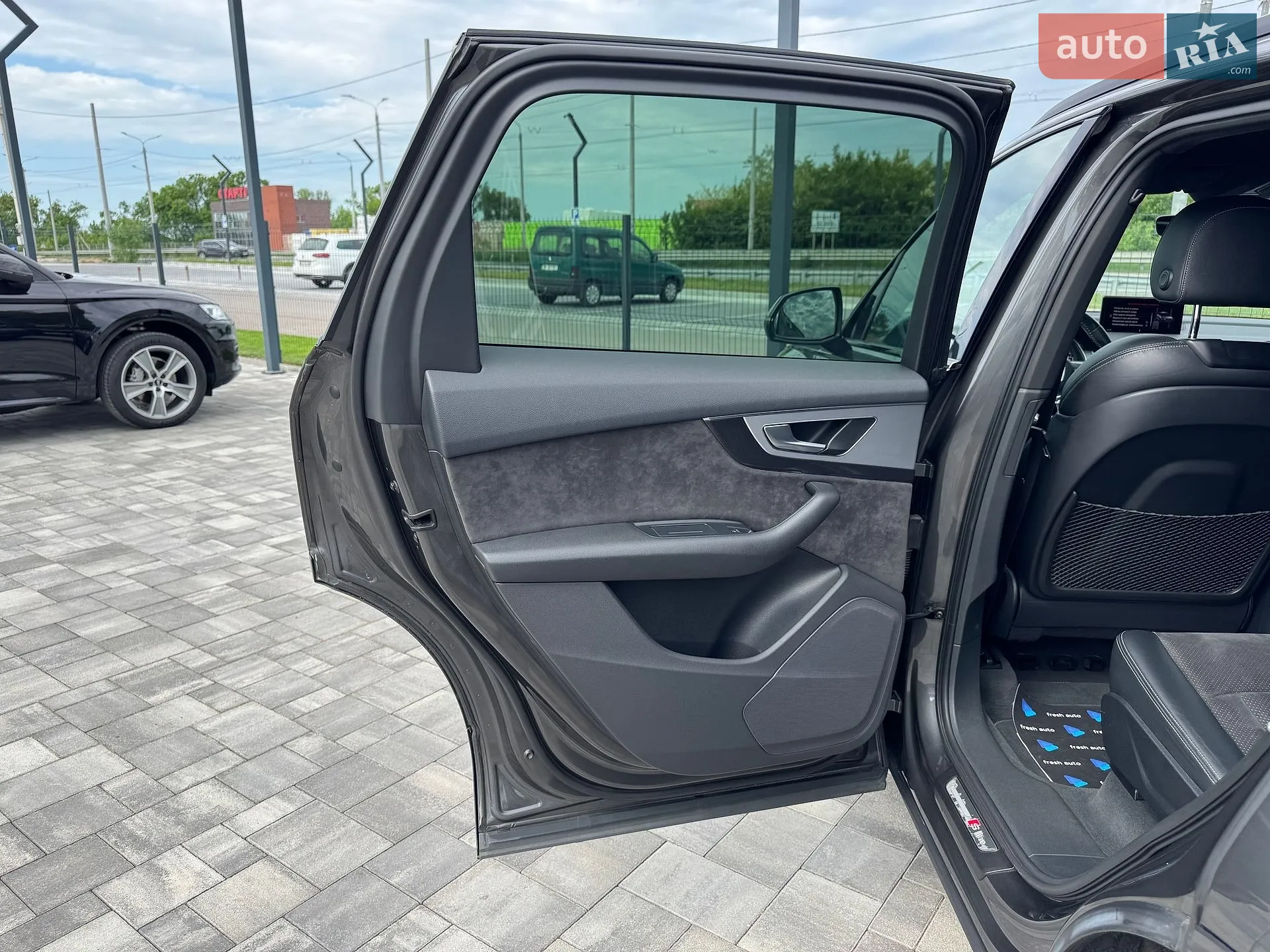 2018 Audi Q7 - мініатюра 27