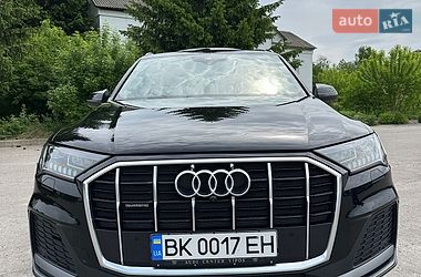 Позашляховик / Кросовер Audi Q7 2020 в Бучі