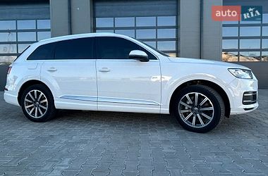 Внедорожник / Кроссовер Audi Q7 2016 в Сарнах