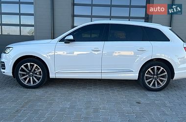 Внедорожник / Кроссовер Audi Q7 2016 в Сарнах