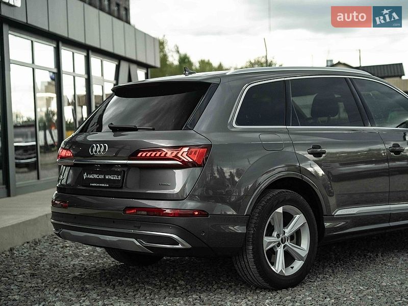 Внедорожник / Кроссовер Audi Q7 2020 в Черновцах