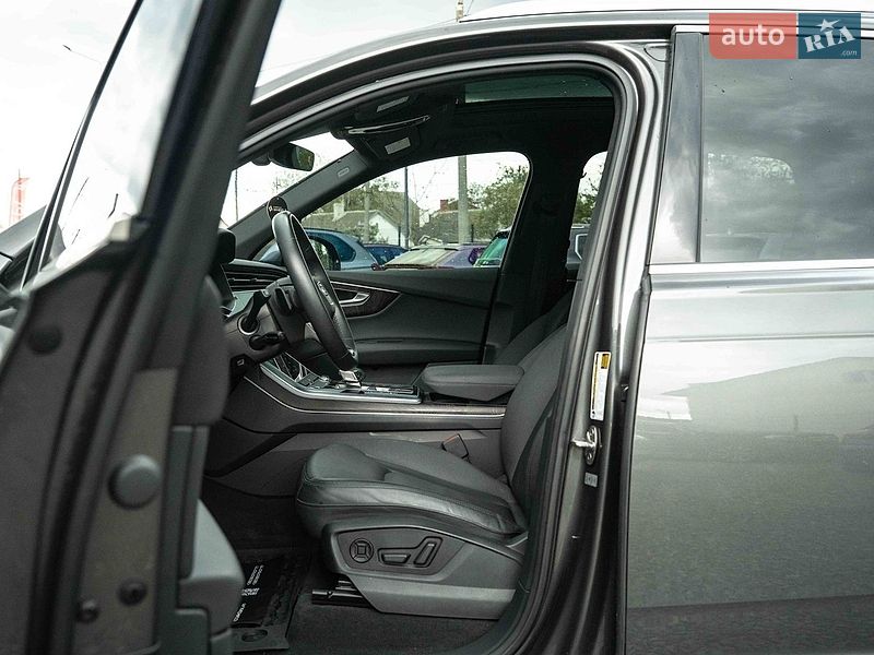Внедорожник / Кроссовер Audi Q7 2020 в Черновцах