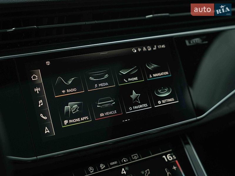 Внедорожник / Кроссовер Audi Q7 2020 в Черновцах