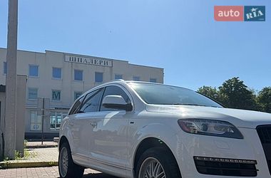 Позашляховик / Кросовер Audi Q7 2014 в Рівному