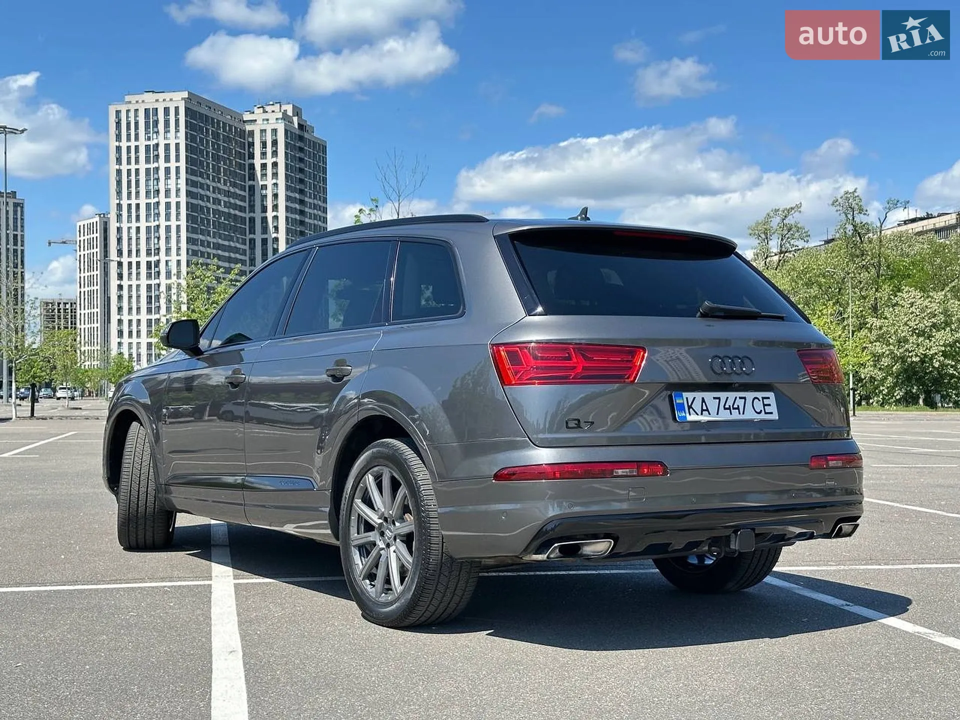 Audi Q7 2018 VIN WA1LAAF76KD011739 фото оголошення 2 з 5
