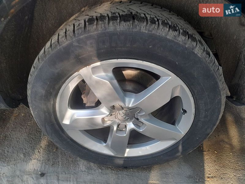Внедорожник / Кроссовер Audi Q7 2015 в Владимире