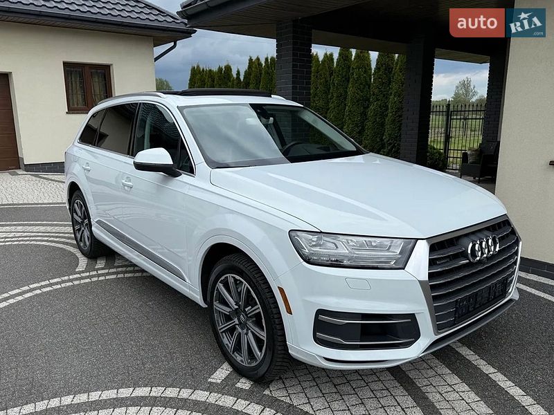 Внедорожник / Кроссовер Audi Q7 2018 в Киеве