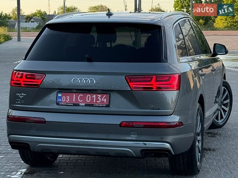 Внедорожник / Кроссовер Audi Q7 2016 в Житомире