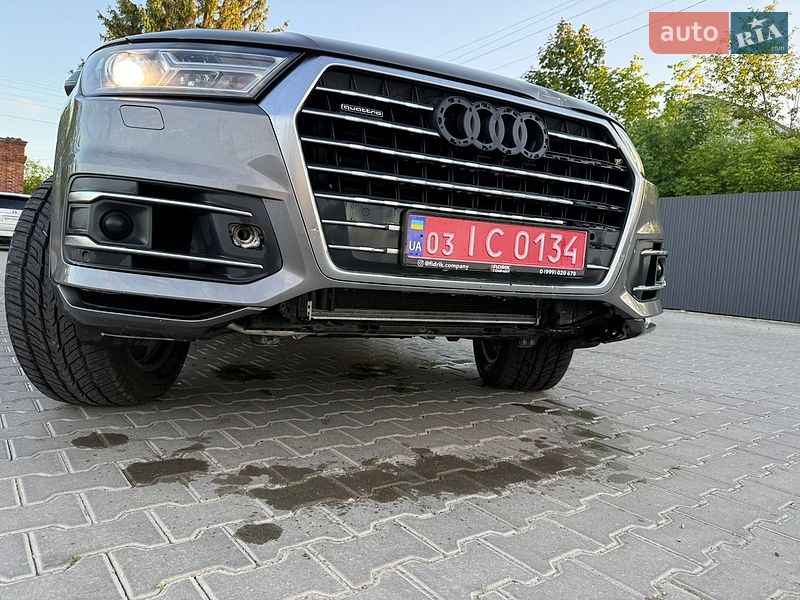 Внедорожник / Кроссовер Audi Q7 2016 в Житомире