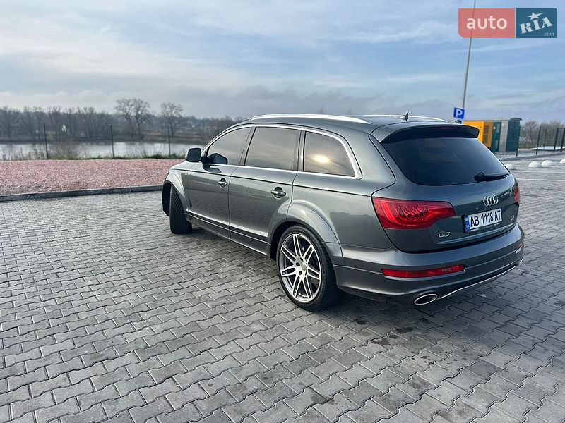 Внедорожник / Кроссовер Audi Q7 2015 в Виннице