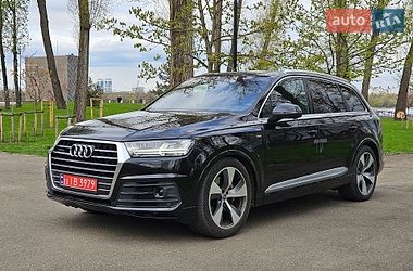 Внедорожник / Кроссовер Audi Q7 2015 в Киеве