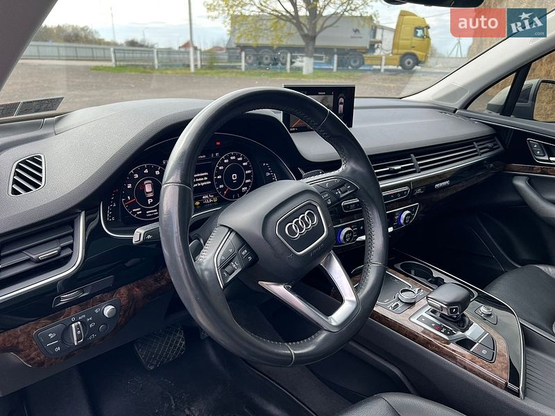 Позашляховик / Кросовер Audi Q7 2017 в Ковелі