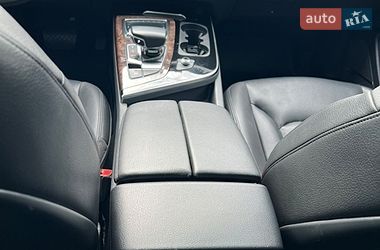 Позашляховик / Кросовер Audi Q7 2017 в Ковелі