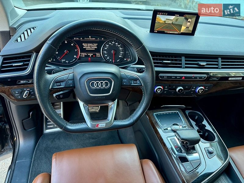 Позашляховик / Кросовер Audi Q7 2018 в Луцьку