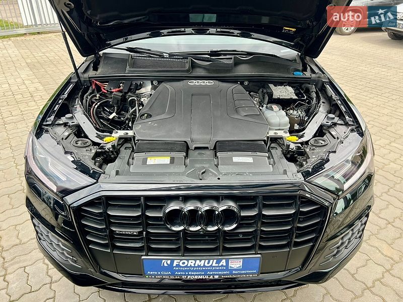 Позашляховик / Кросовер Audi Q7 2021 в Нововолинську