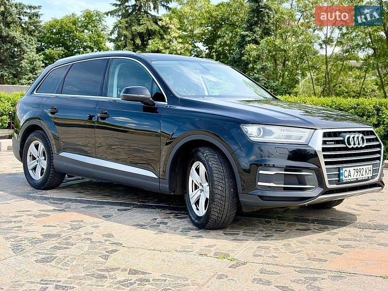 Позашляховик / Кросовер Audi Q7 2017 в Черкасах