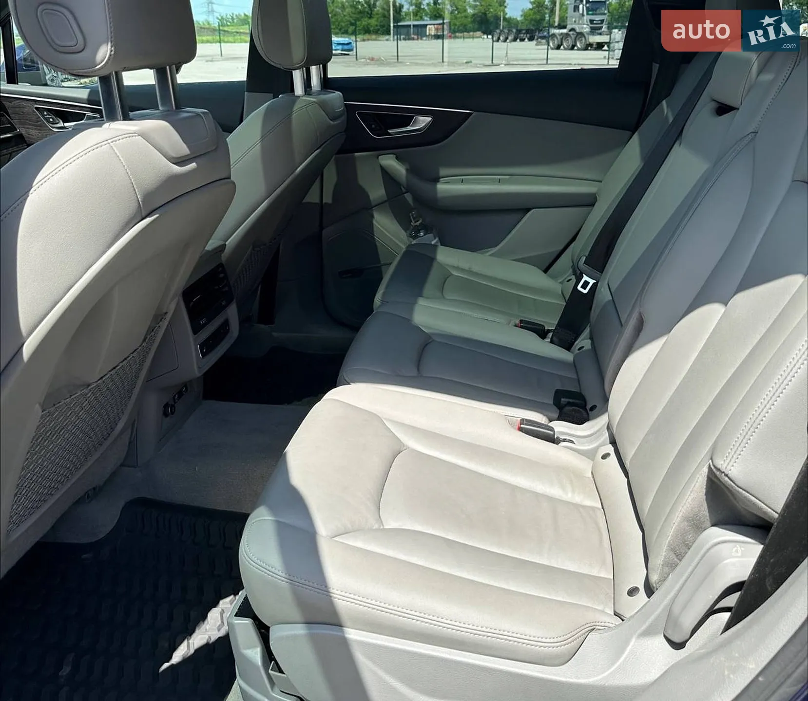 2020 Audi Q7 - мініатюра 9