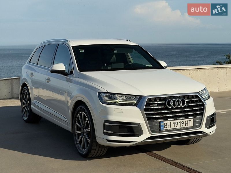 Позашляховик / Кросовер Audi Q7 2017 в Одесі